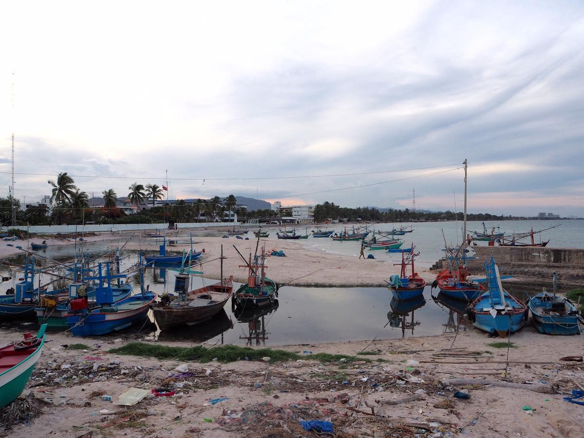 Jetty Huahin Hostel Exterior photo